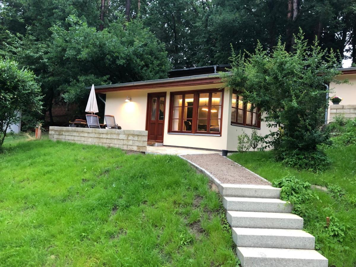 Bungalows Am Waldessaum Bei Hohenzieritz Esterno foto
