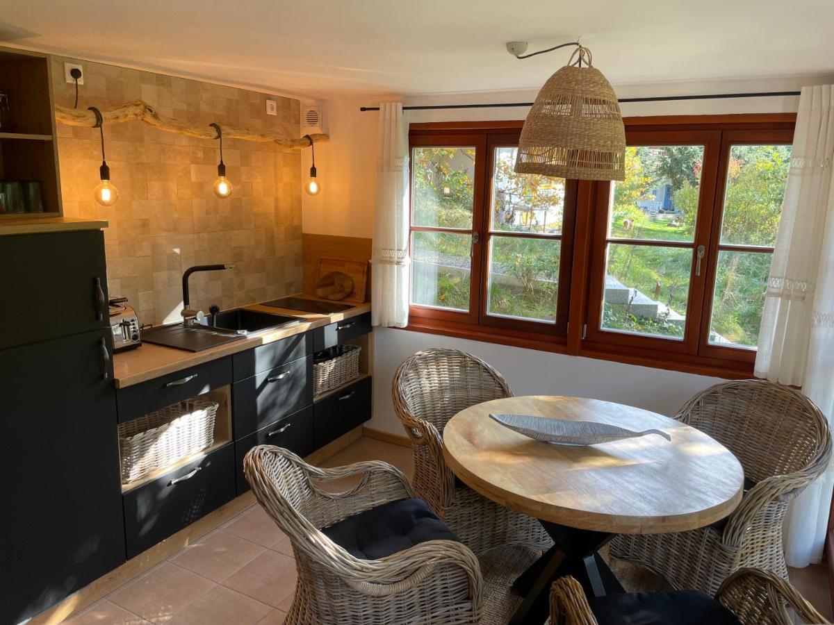 Bungalows Am Waldessaum Bei Hohenzieritz Esterno foto
